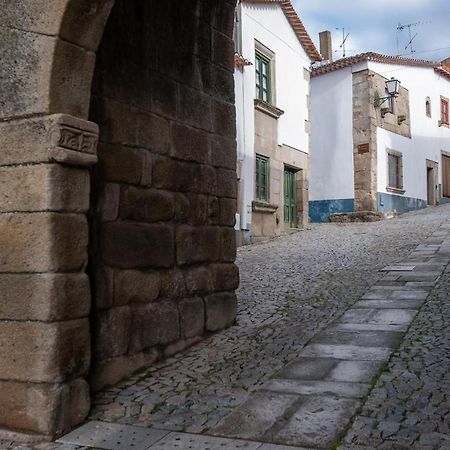 Portas Da Villa Miranda do Douro Bagian luar foto