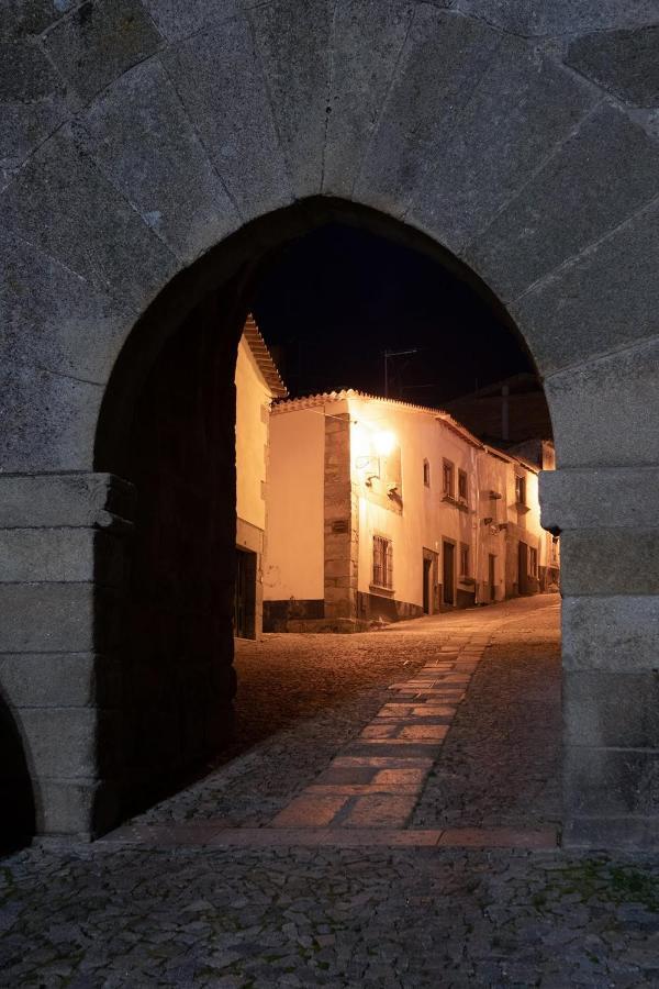 Portas Da Villa Miranda do Douro Bagian luar foto